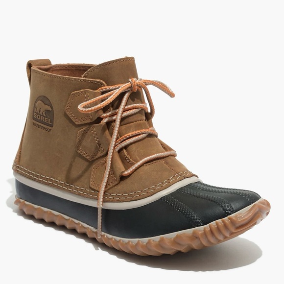 Sorel Out and About Lace-Up Waterproof Ankle Booties in Elk Women's Size 6.5 - Picture 1 of 16